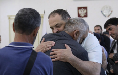 Глава Дагестана встретился с родными дагестанцев, погибших при исполнении воинского долга в ходе спецоперации на Украине